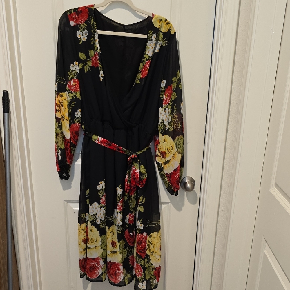 Floral Black Dress - Picture 1 of 6